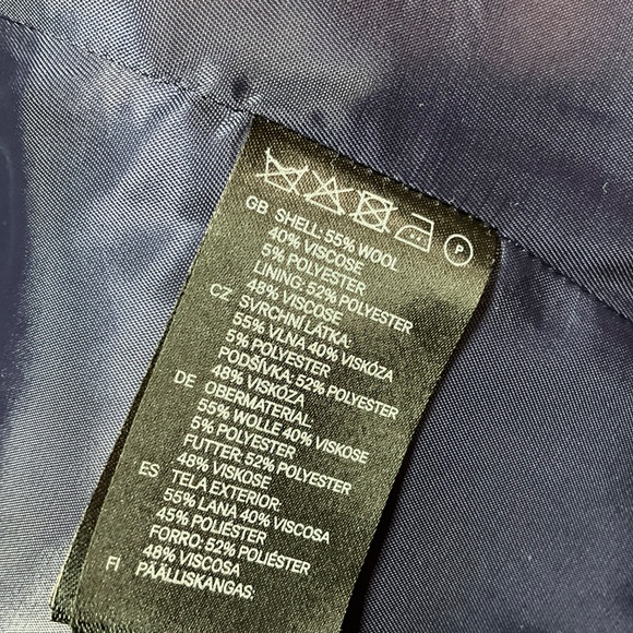 H&M Wool Blend Plaid Navy and Red Funnel Neck Blazer Snap Closure Belt Loops 4 - Picture 10 of 11